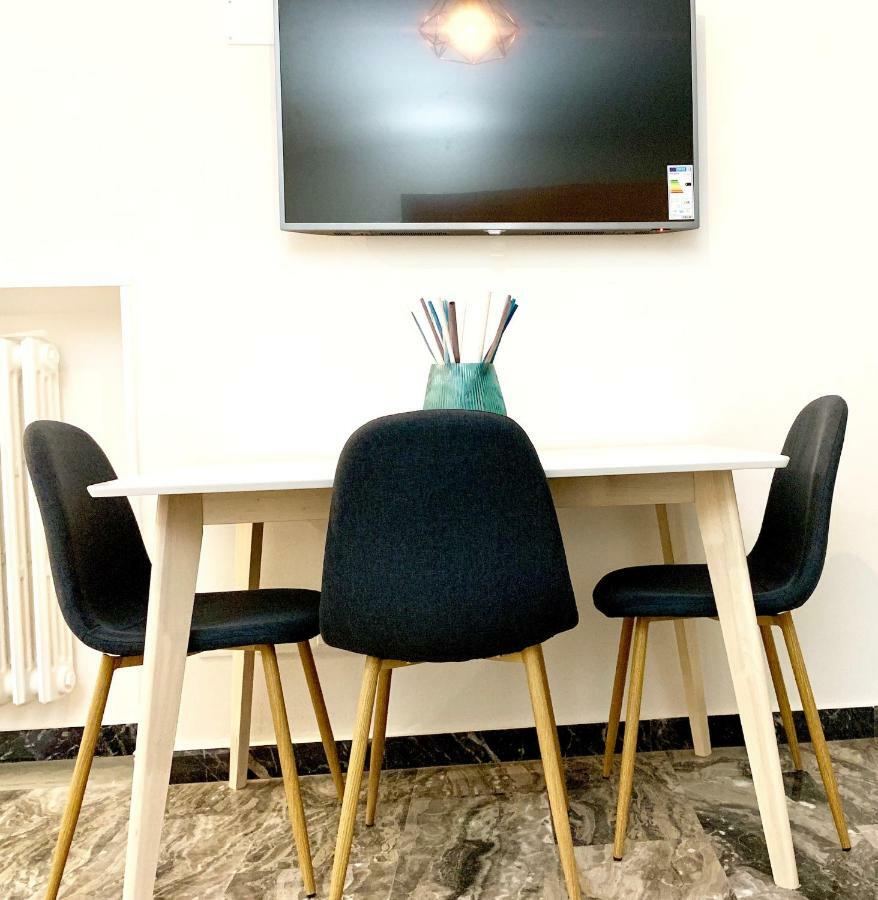 Indipendenza Luxury Apartments Bologna Eksteriør billede